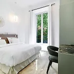 Les Lucioles 5- Luxury 2-bedroom
