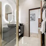 Les Lucioles 5- Luxury 2-bedroom Apartman