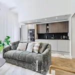 Les Lucioles 5- Luxury 2-bedroom Apartman