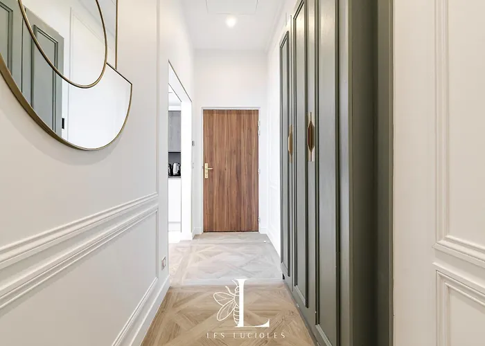 Les Lucioles 5- Luxury 2-bedroom *