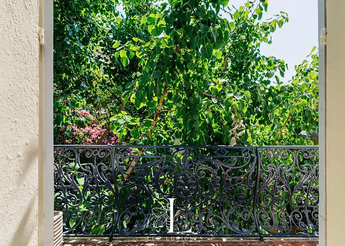 Les Lucioles 5- Luxury 2-bedroom *